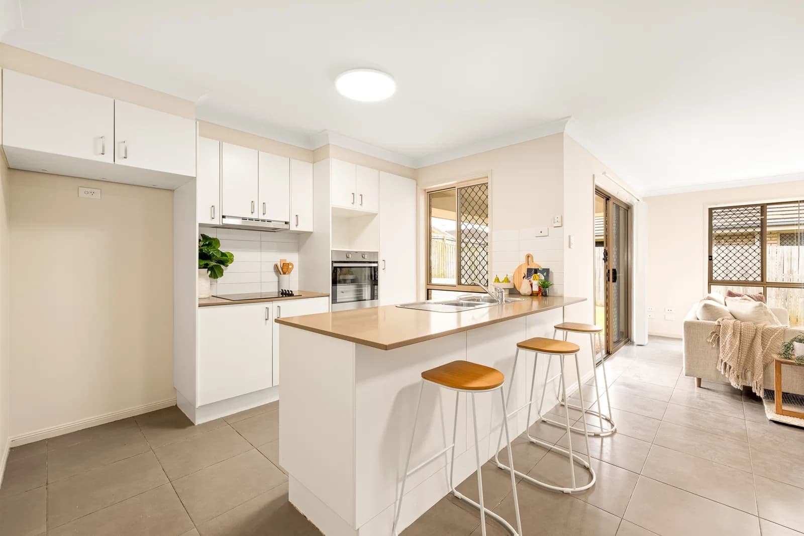 9 Patricia Place, Redbank Plains, QLD, 4301, Redbank Plains - Thumbnail 4