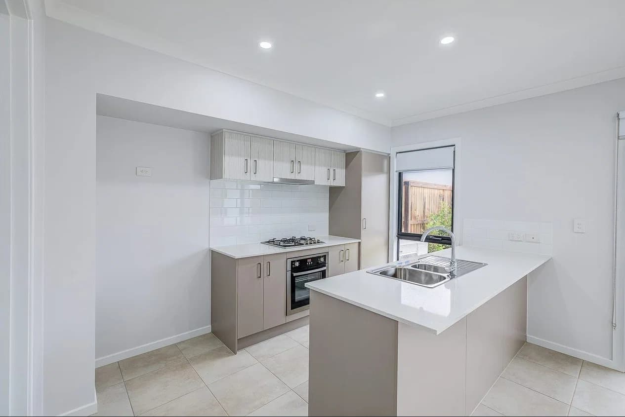 69 Sutherland Drive, Strathpine, QLD, 4500, Strathpine - Thumbnail 4