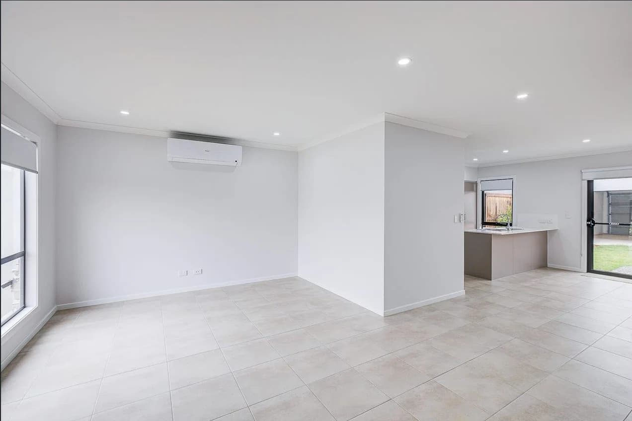 69 Sutherland Drive, Strathpine, QLD, 4500, Strathpine - Thumbnail 5