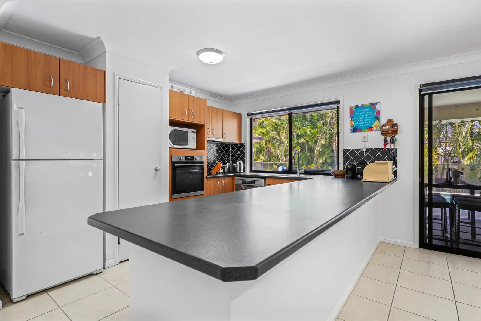 25 Maddock Avenue, Mooloolah Valley, QLD, 4553, Mooloolah Valley - Thumbnail 6