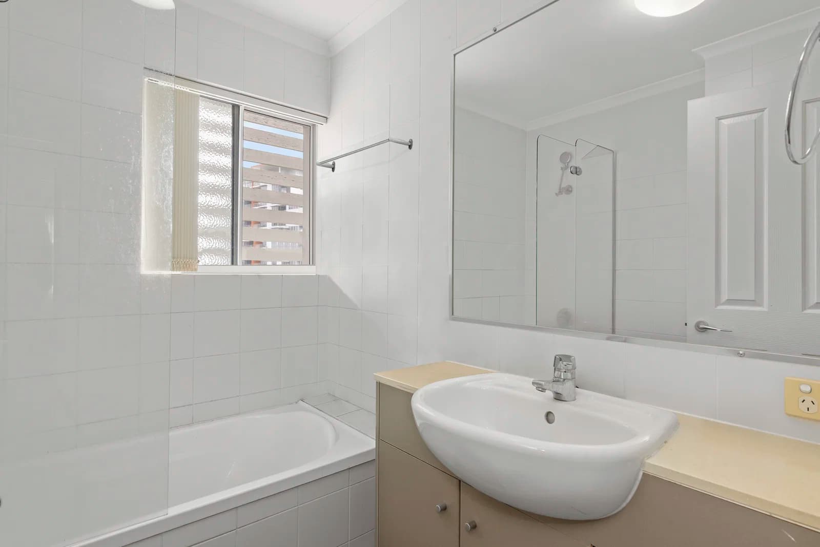 5/1 Riverwalk Avenue, Robina, QLD, 4226, Robina - Thumbnail 8