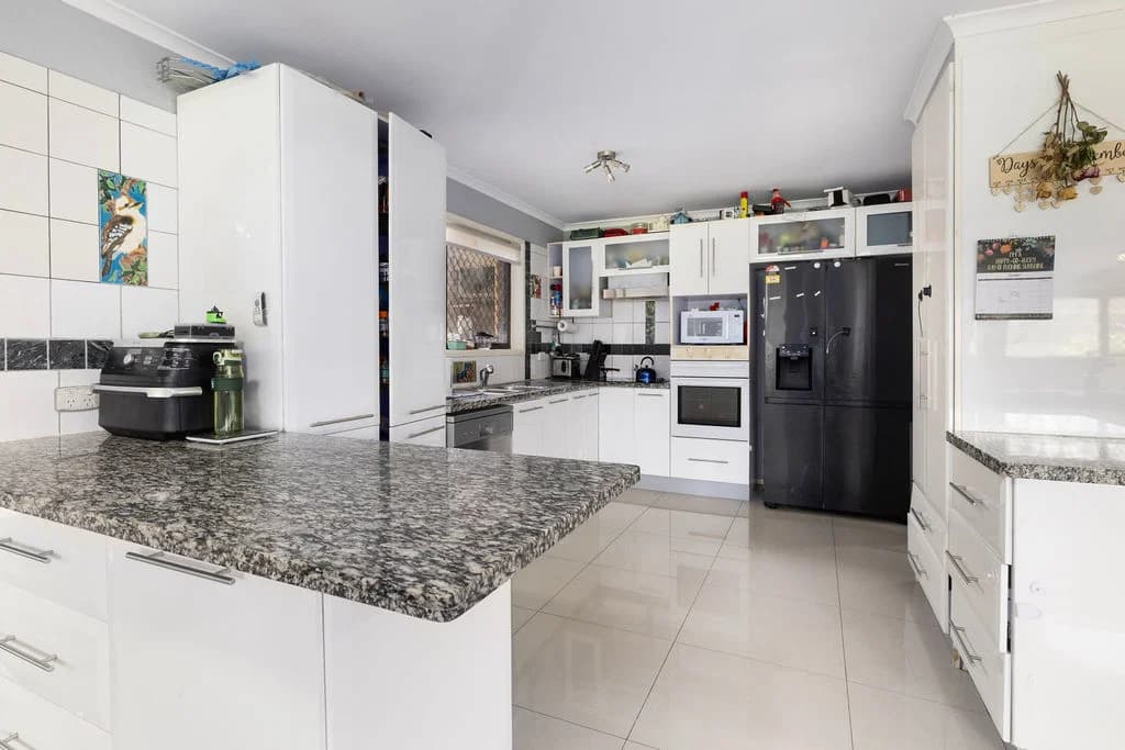2 Dobell Avenue, Collingwood Park, QLD, 4301, Collingwood Park - Thumbnail 6