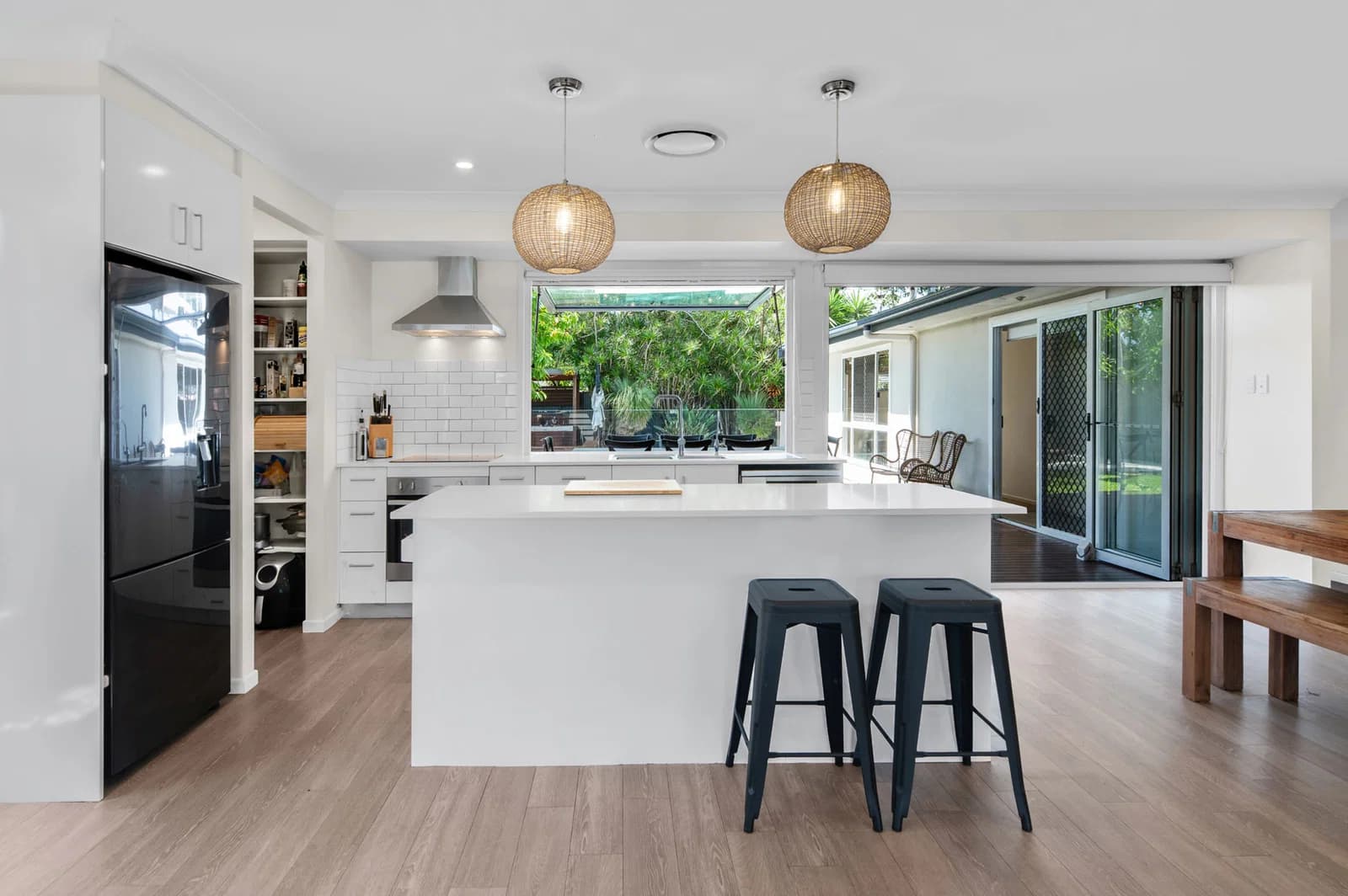 154 Laguna Avenue, Palm Beach, QLD, 4221, Palm Beach - Thumbnail 3