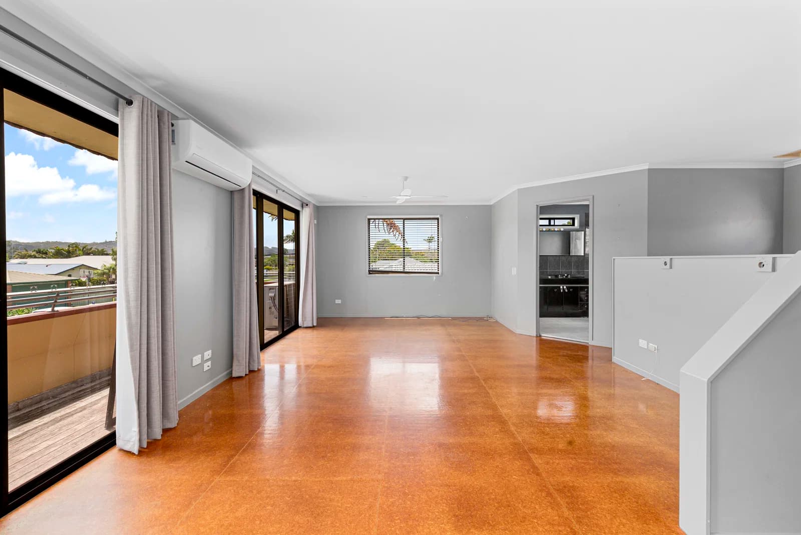 9 Chestnut Street, Elanora, QLD, 4221, Elanora - Thumbnail 7
