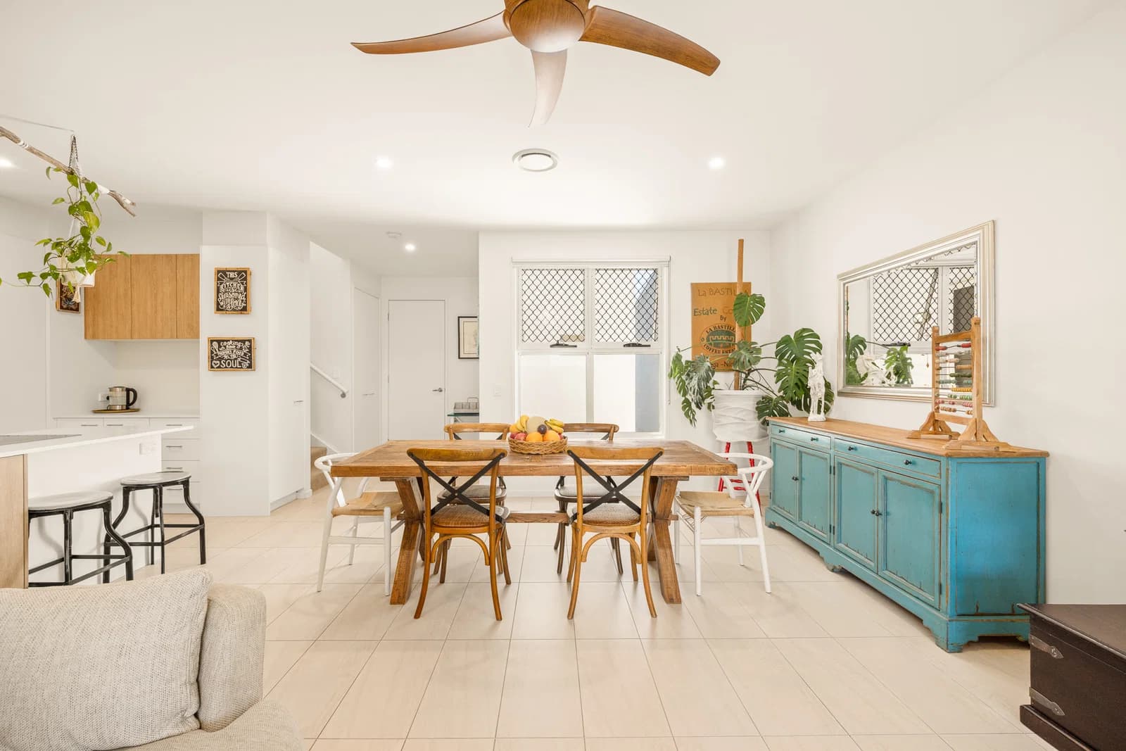 307 Paradise Circuit Maroochydore QLD 4558, Maroochydore - Thumbnail 2