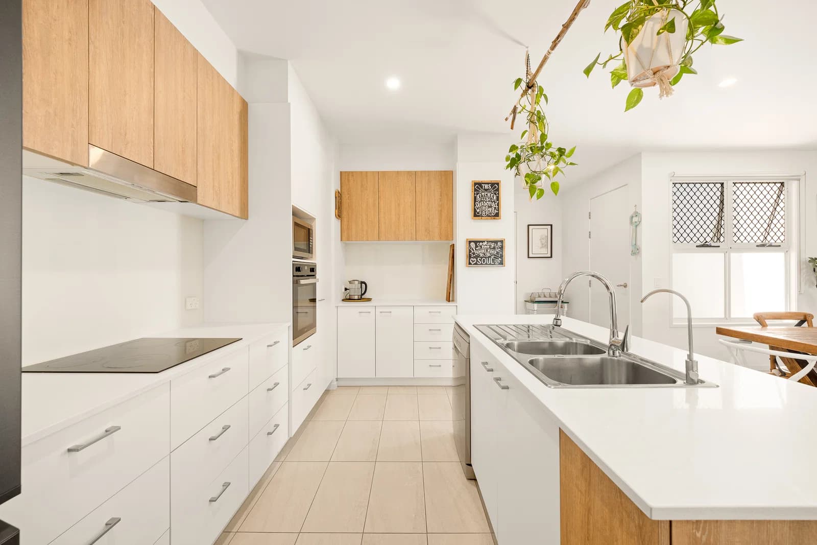 307 Paradise Circuit Maroochydore QLD 4558, Maroochydore - Thumbnail 5