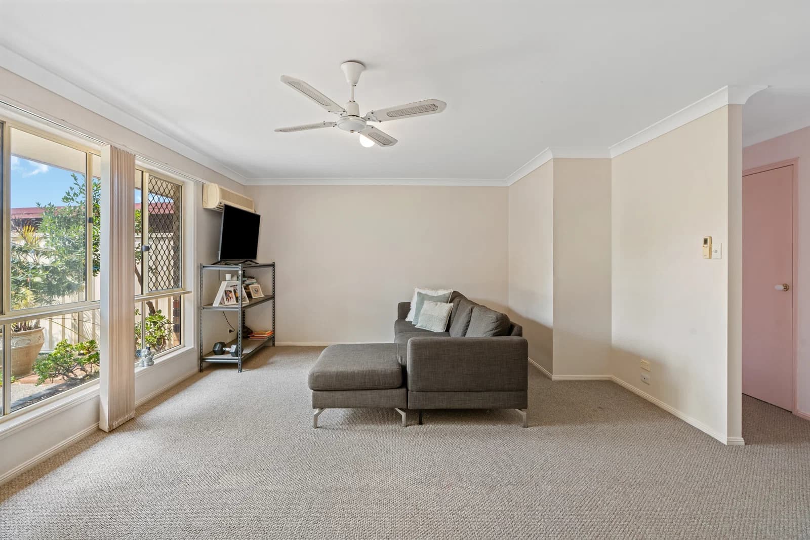 2/21 Avondale Drive, Banora Point, NSW, 2486, Banora Point - Thumbnail 3