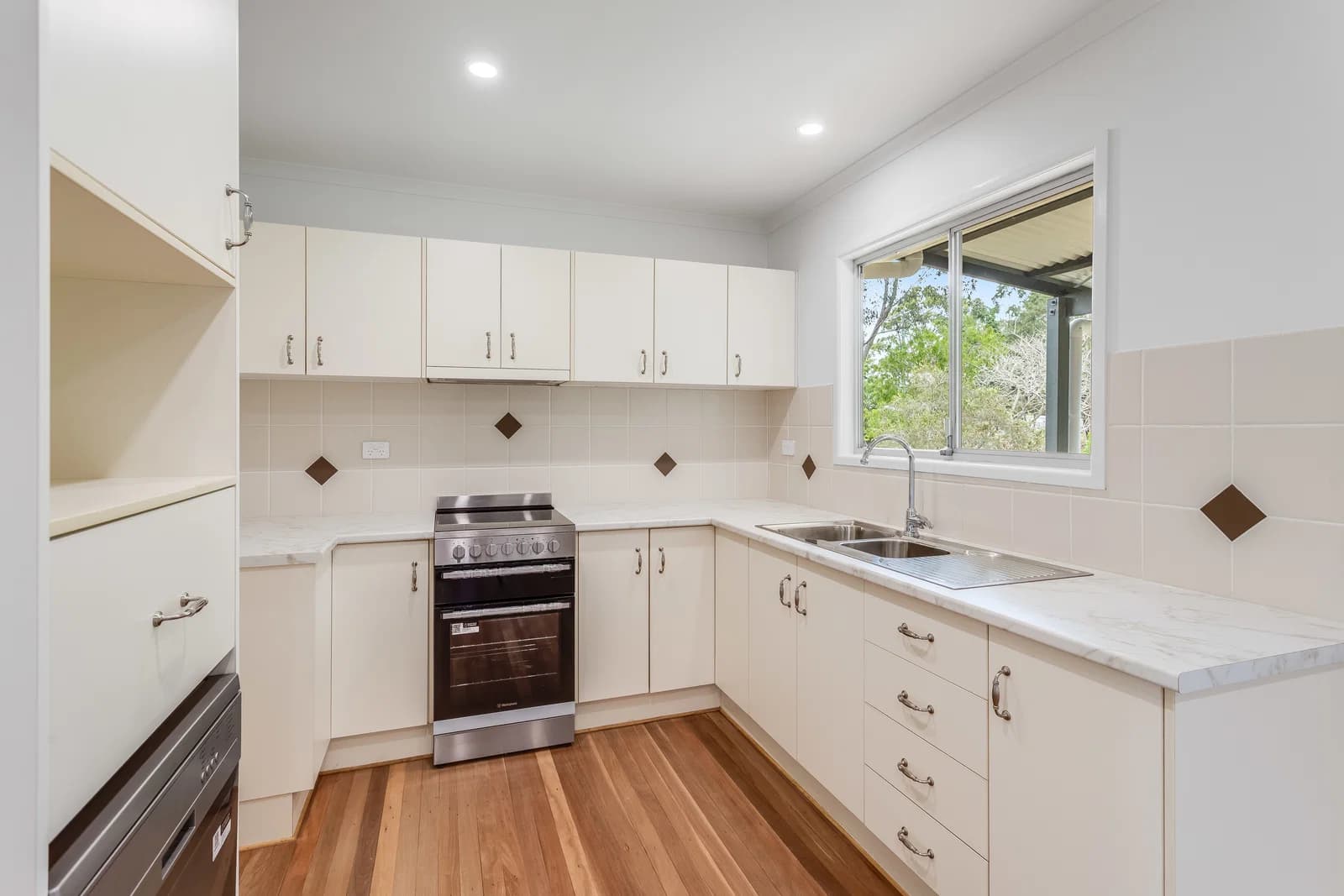 1 Shield Street, Kallangur, QLD, 4503, Kallangur - Thumbnail 2