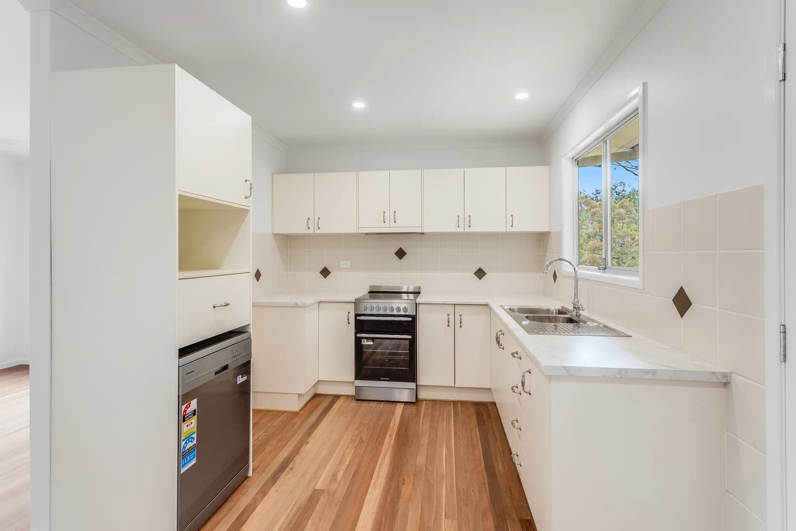 1 Shield Street, Kallangur, QLD, 4503, Kallangur - Thumbnail 4