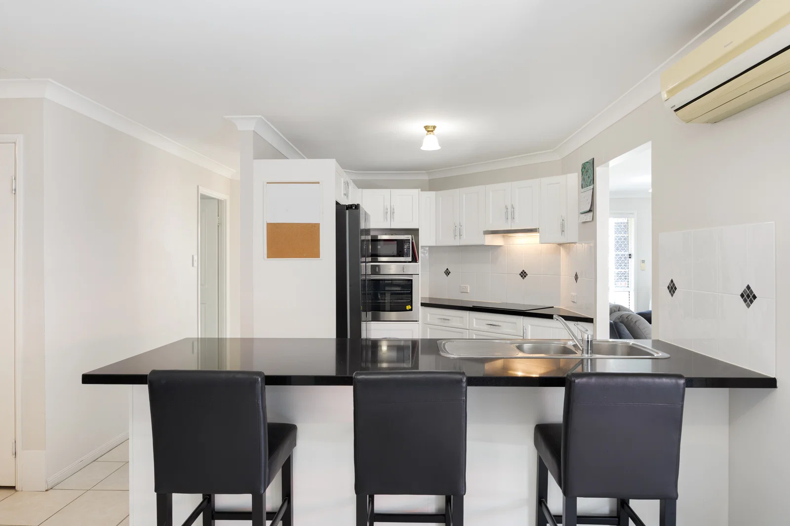47 Selwyn Street, North Booval, QLD, 4304, North Booval - Thumbnail 4