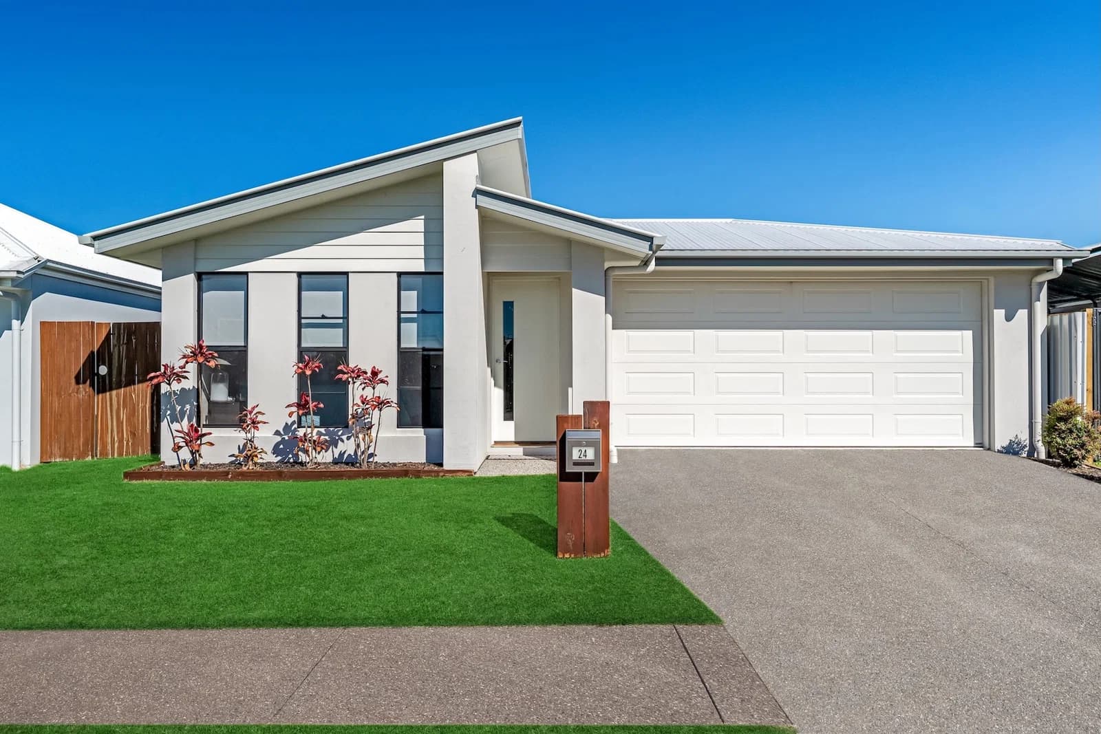 24 Hannah Crescent, Baringa, QLD, 4551, Baringa - Thumbnail 2