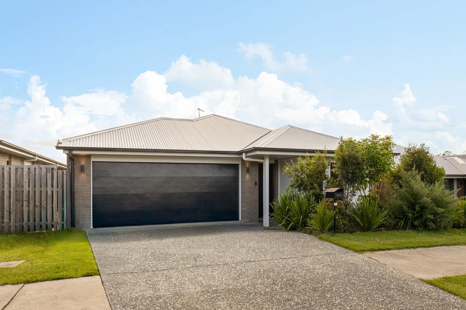 22 Merino Street, Park Ridge, QLD, 4125, Park Ridge - Image 1