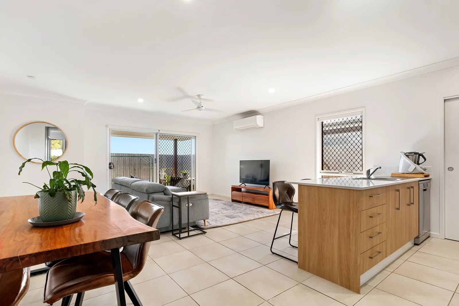 88A Kinross Road, Thornlands, QLD, 4164, Thornlands - Thumbnail 2