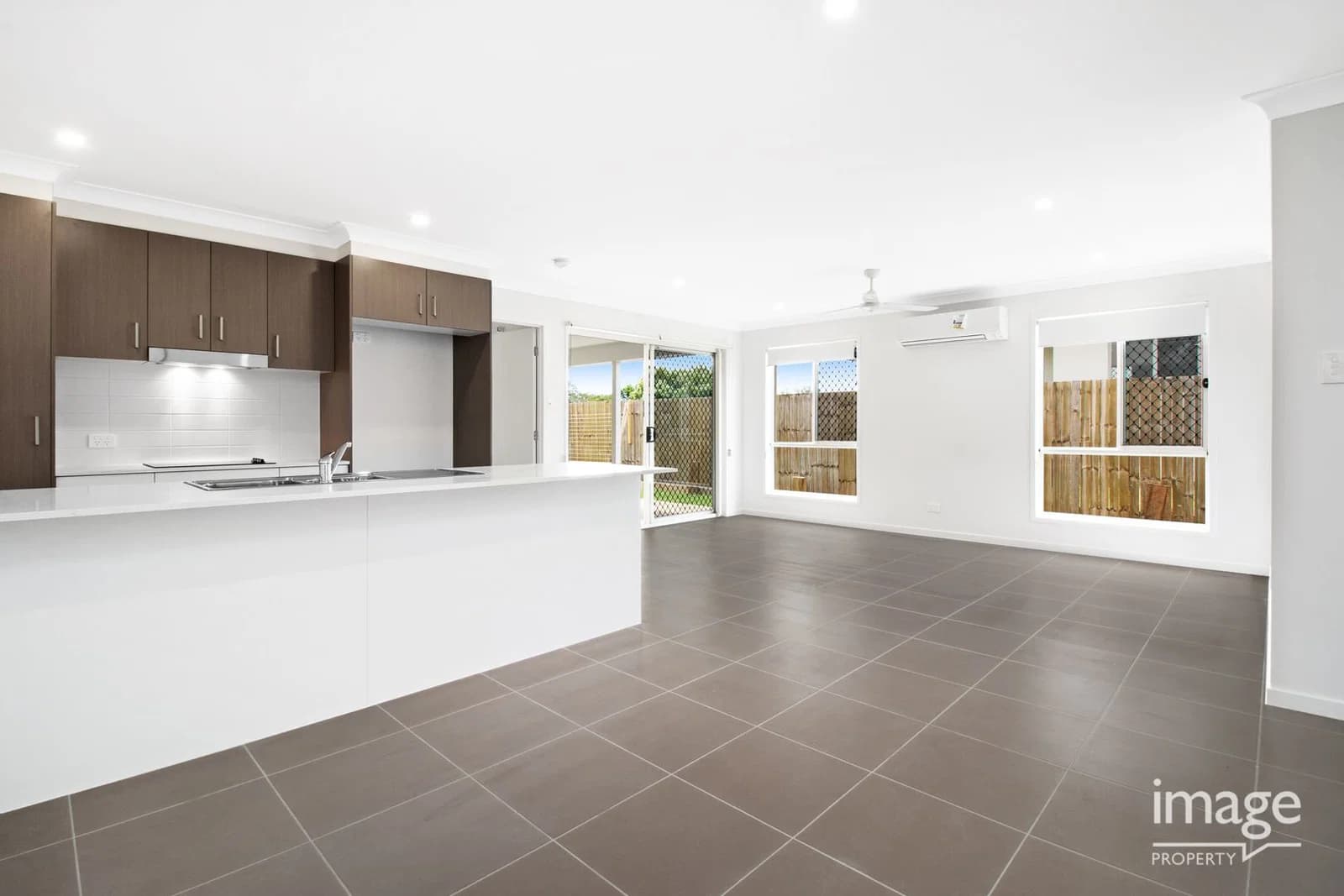 35 Jason Day Drive, Beaudesert, QLD, 4285, Beaudesert - Thumbnail 2