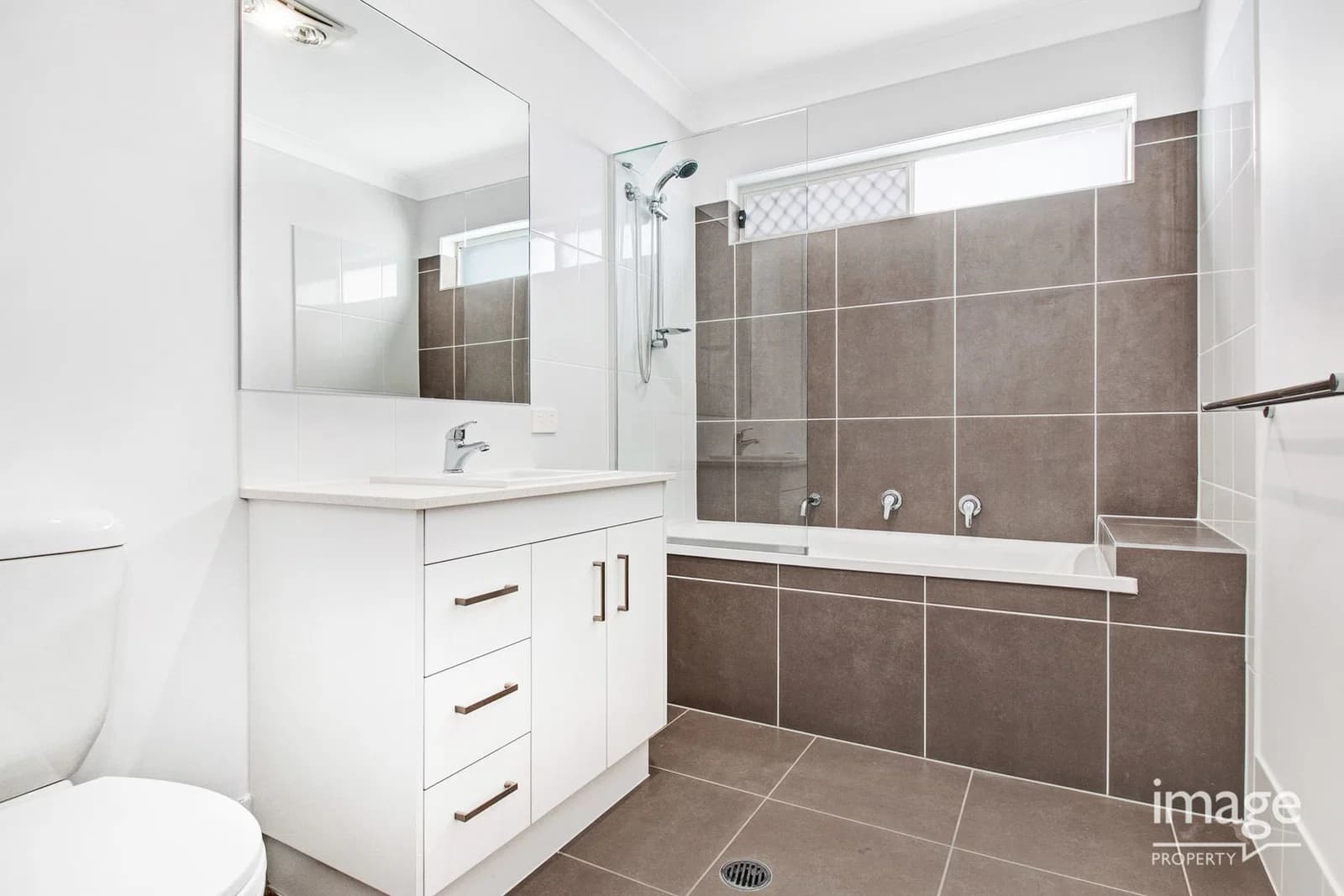 35 Jason Day Drive, Beaudesert, QLD, 4285, Beaudesert - Thumbnail 3
