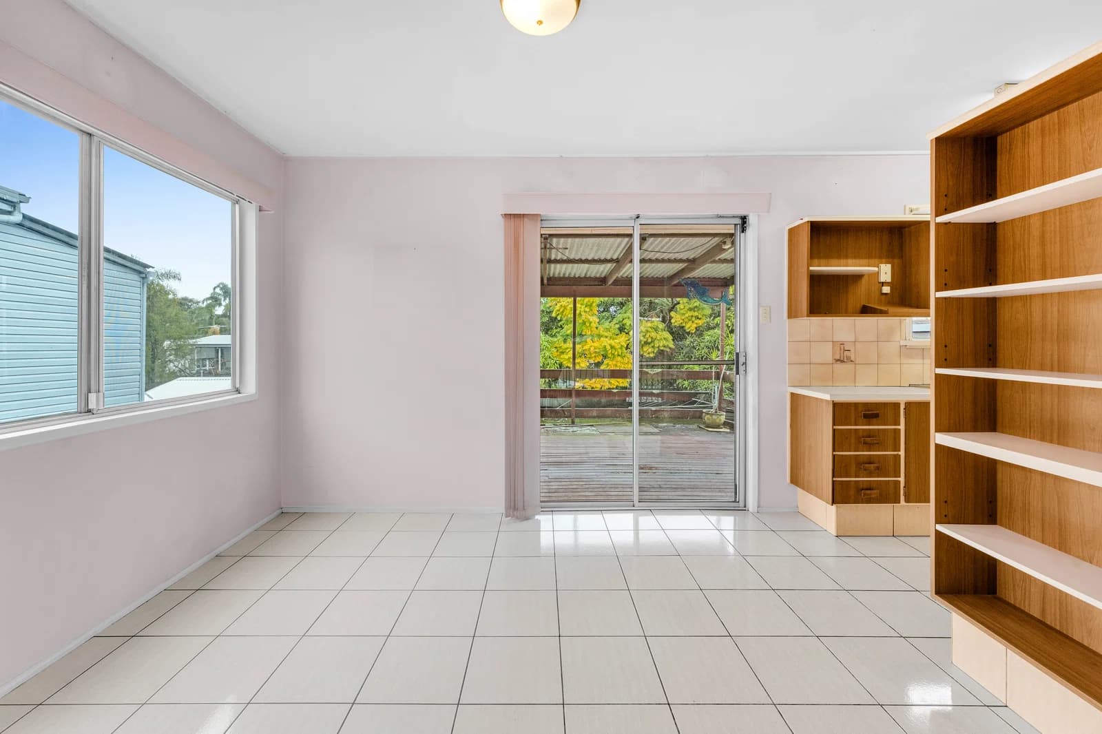 121 Mayes Avenue, Kingston, QLD, 4114, Kingston - Thumbnail 5