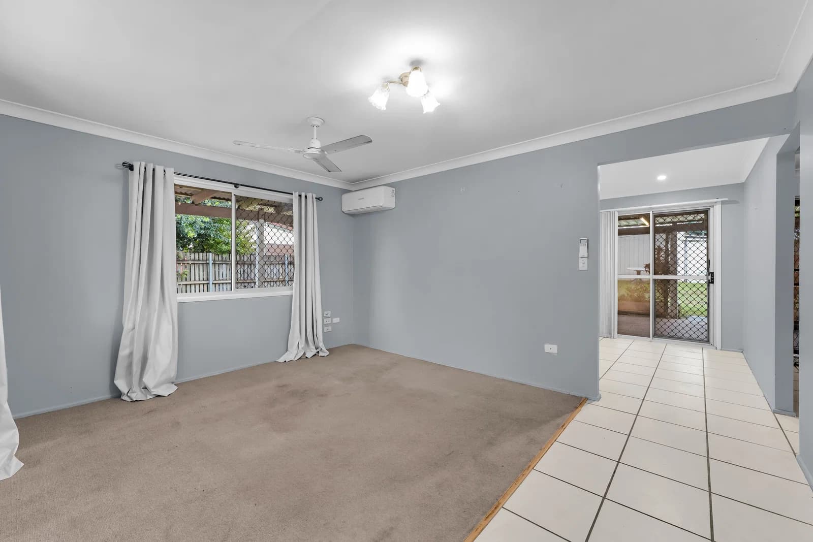 27 Bushlark Street, Crestmead, QLD, 4132, Crestmead - Thumbnail 2