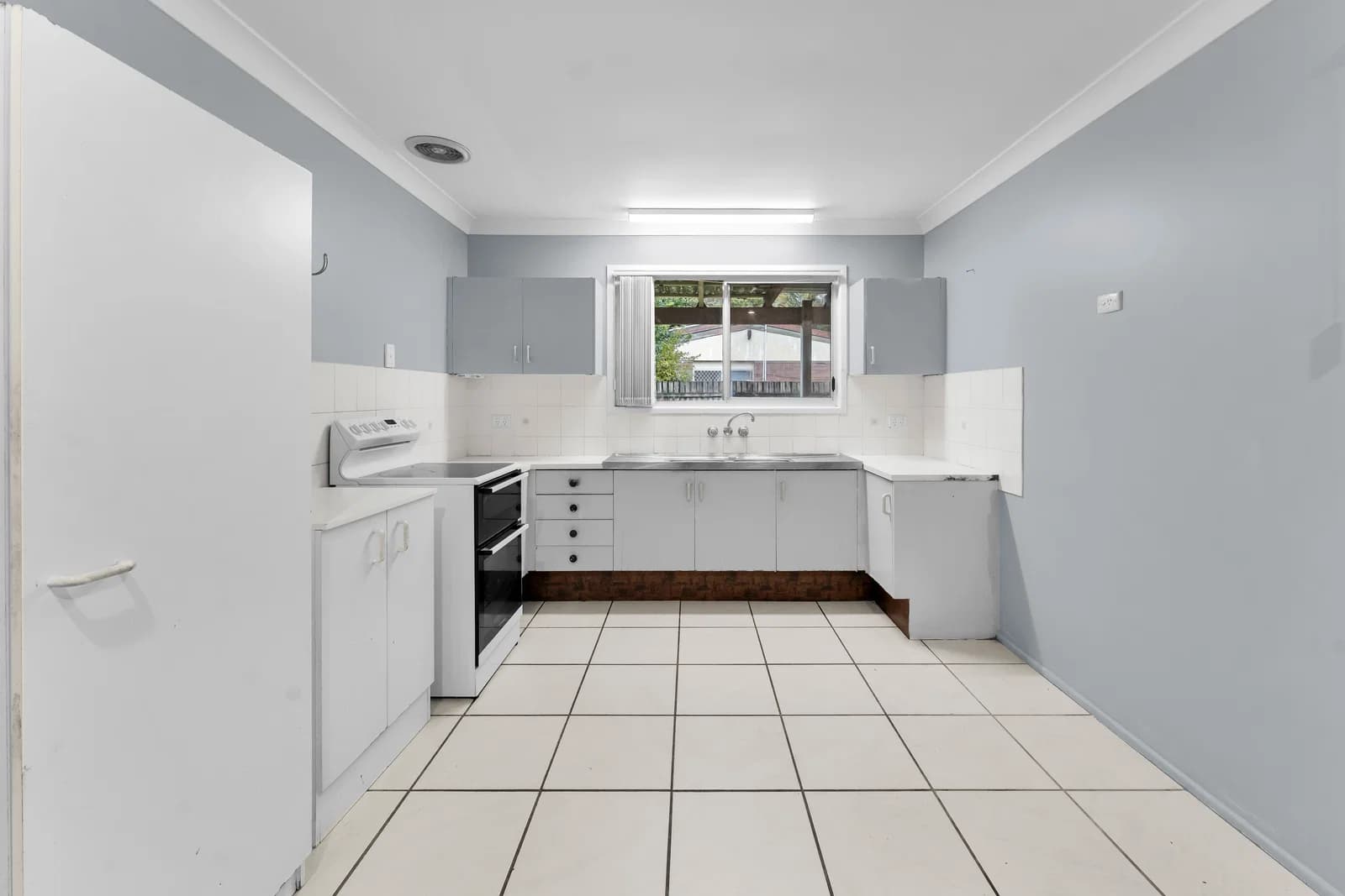 27 Bushlark Street, Crestmead, QLD, 4132, Crestmead - Thumbnail 3