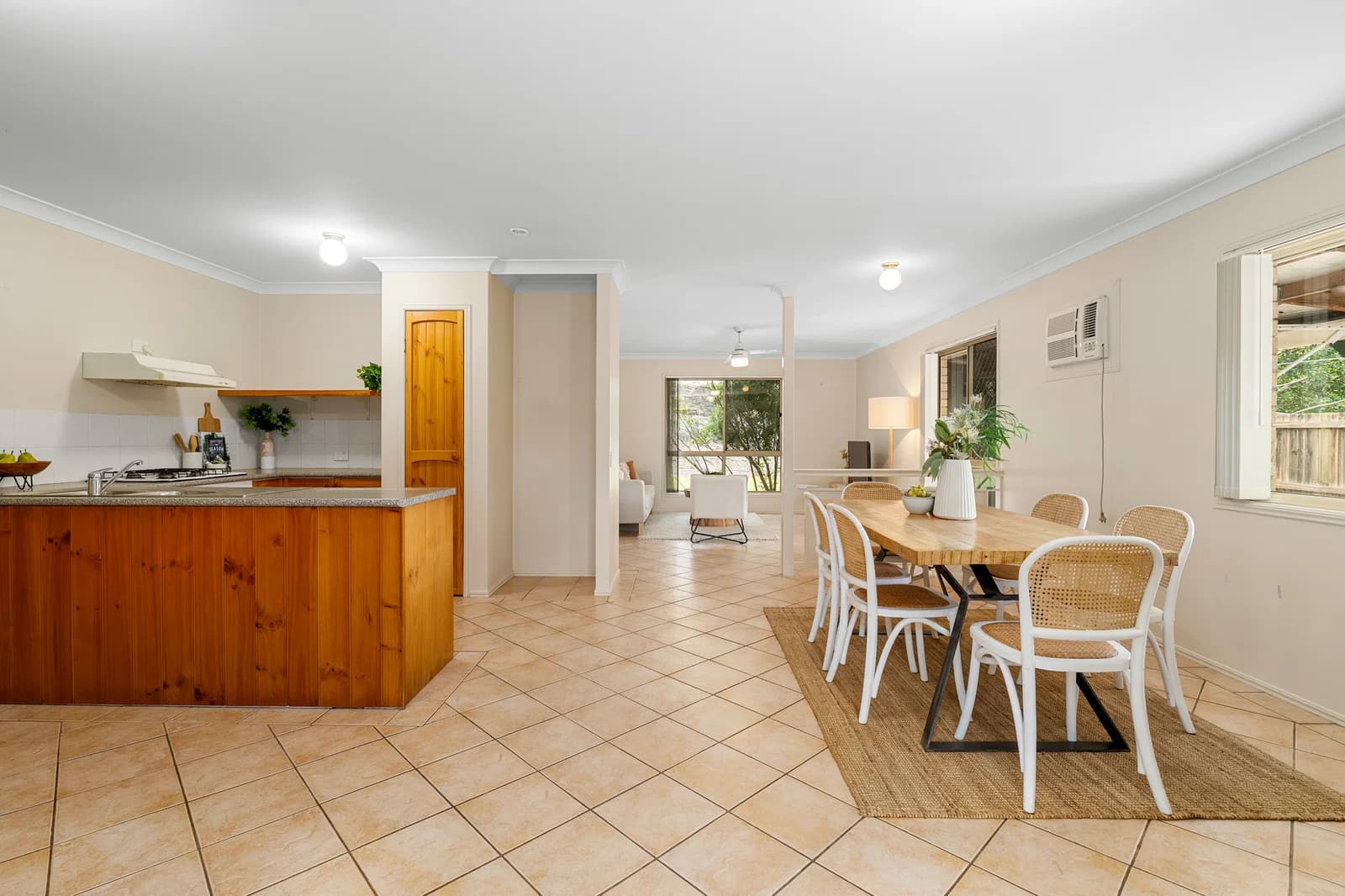 20 Chatfield Street, Edens Landing, QLD, 4207, Edens Landing - Thumbnail 5