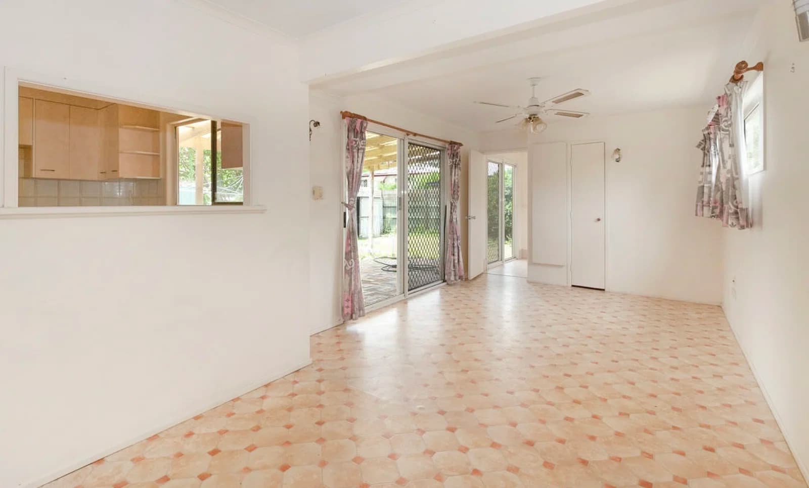 14 Old Gympie Road, Kallangur, QLD, 4503, Kallangur - Thumbnail 3