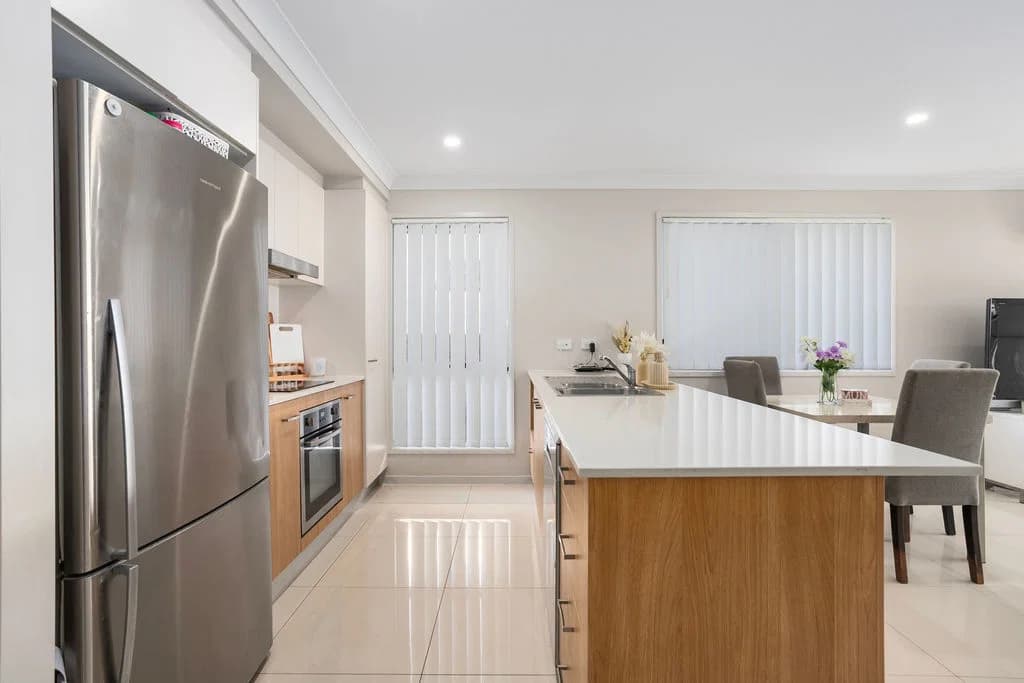 22 Priestly Place, Redbank, QLD, 4301, Redbank - Thumbnail 4