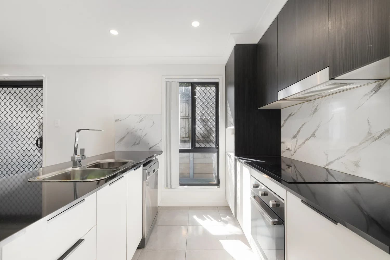 8/3 Chelmsford Road, Mango Hill, QLD, 4509, Mango Hill - Thumbnail 2