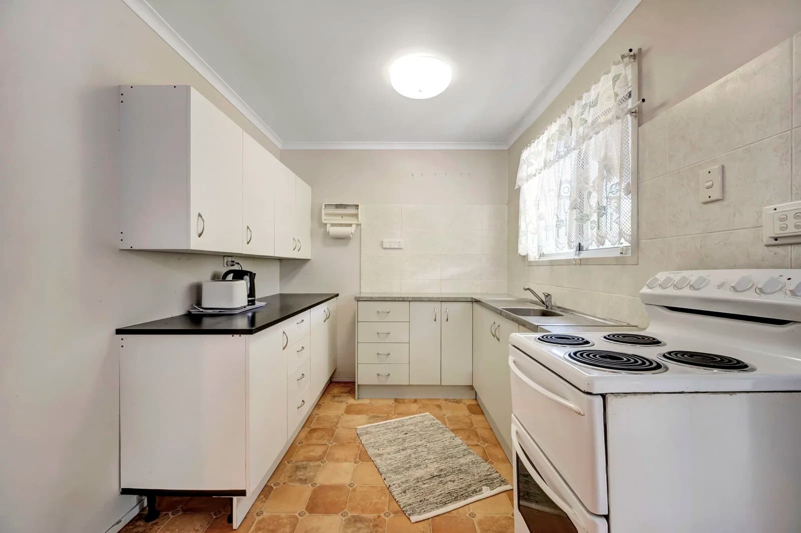 33 Karanya Street, Mount Louisa, QLD, 4814, Mount Louisa - Thumbnail 6