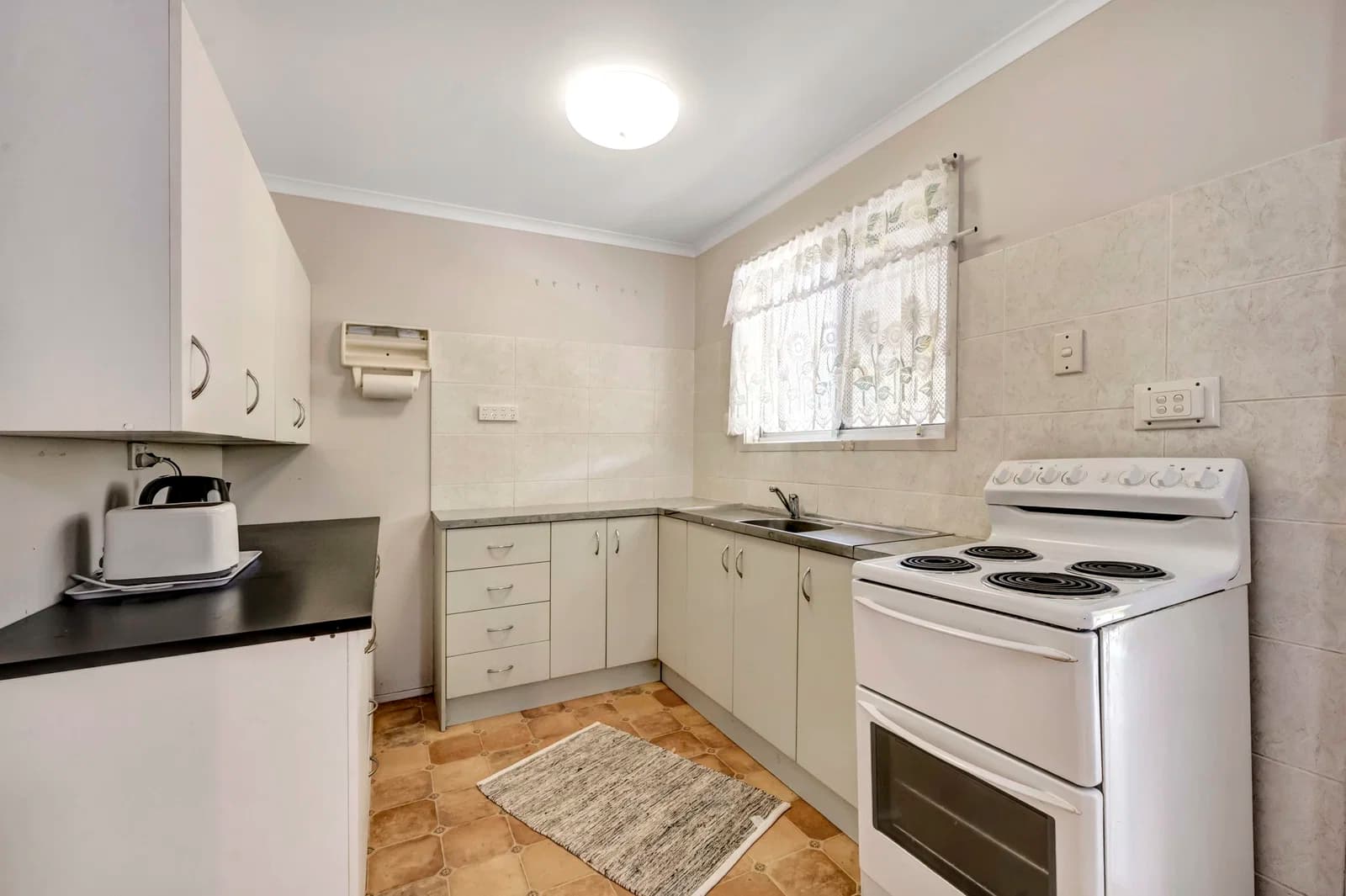 33 Karanya Street, Mount Louisa, QLD, 4814, Mount Louisa - Thumbnail 7