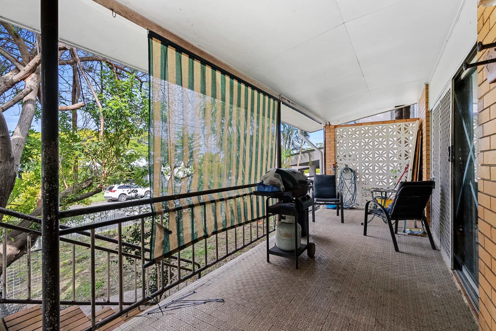 15 Boronia Drive, Southport, QLD, 4215, Southport - Thumbnail 2