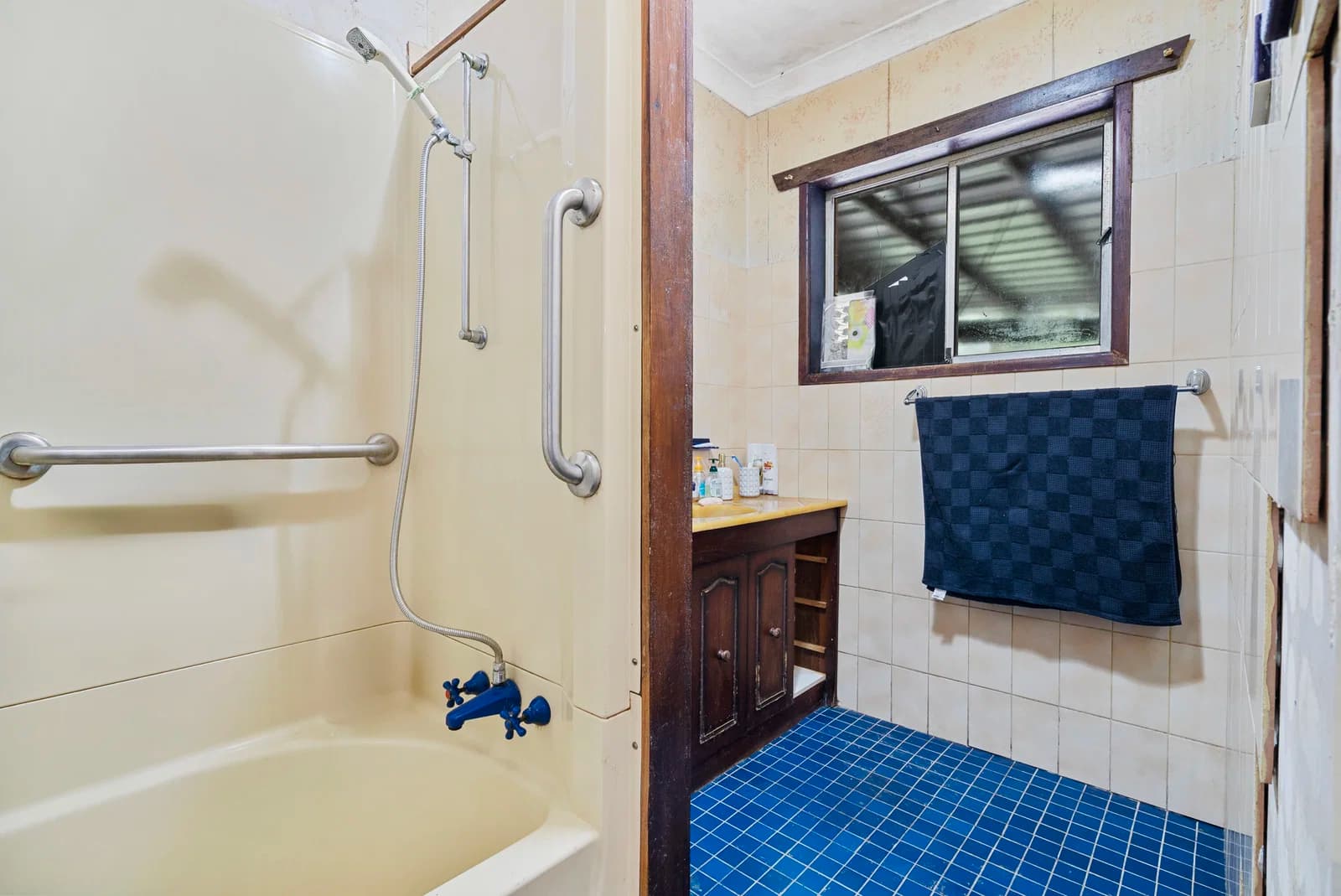 15 Boronia Drive, Southport, QLD, 4215, Southport - Thumbnail 6