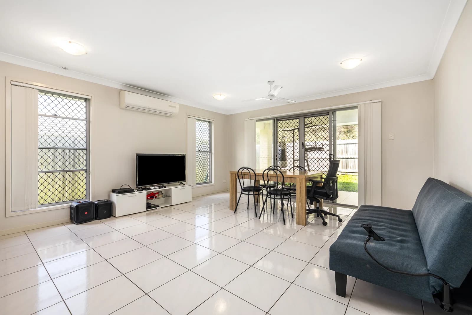 35 Sunstone Court, Logan Reserve, QLD, 4133, Logan Reserve - Thumbnail 2