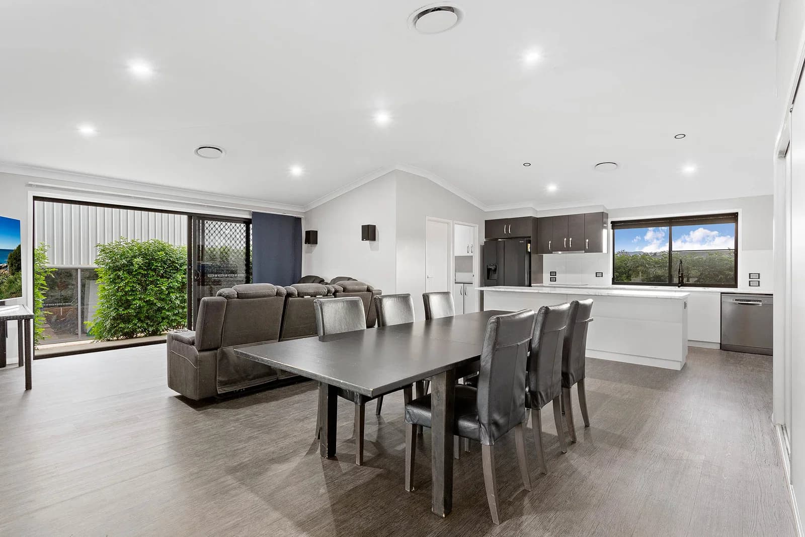 20 Portobello Road, Helidon, QLD, 4344, Helidon - Thumbnail 2