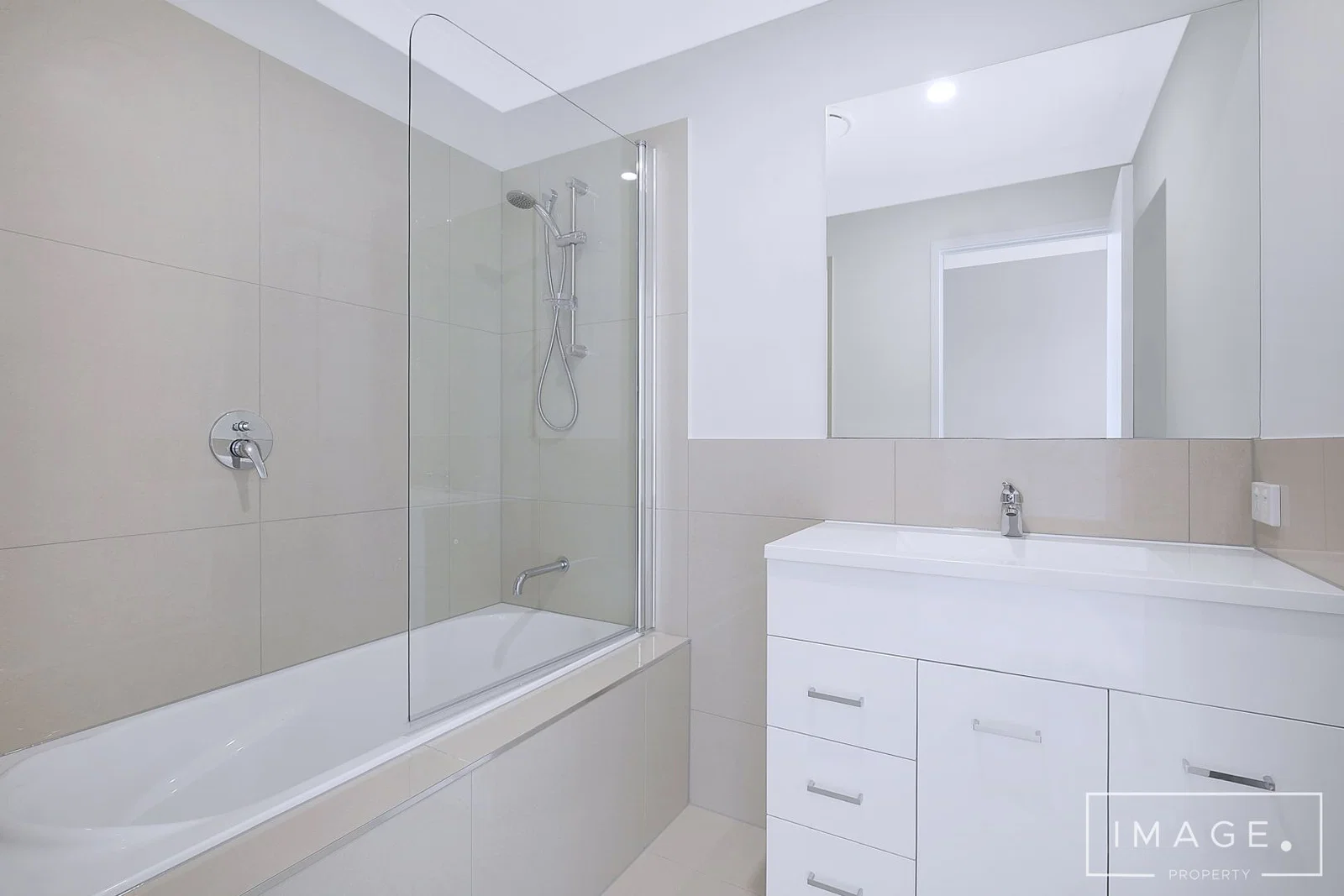 3 Mount Crosby Street, Park Ridge, QLD, 4125, Park Ridge - Thumbnail 4