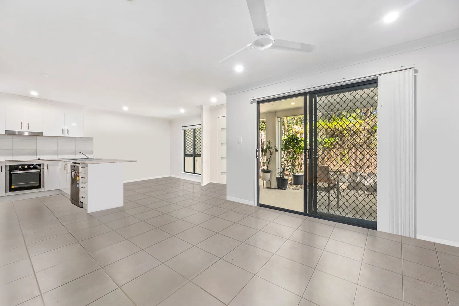 24/7 Chelmsford Road, Mango Hill, QLD, 4509, Mango Hill - Thumbnail 3