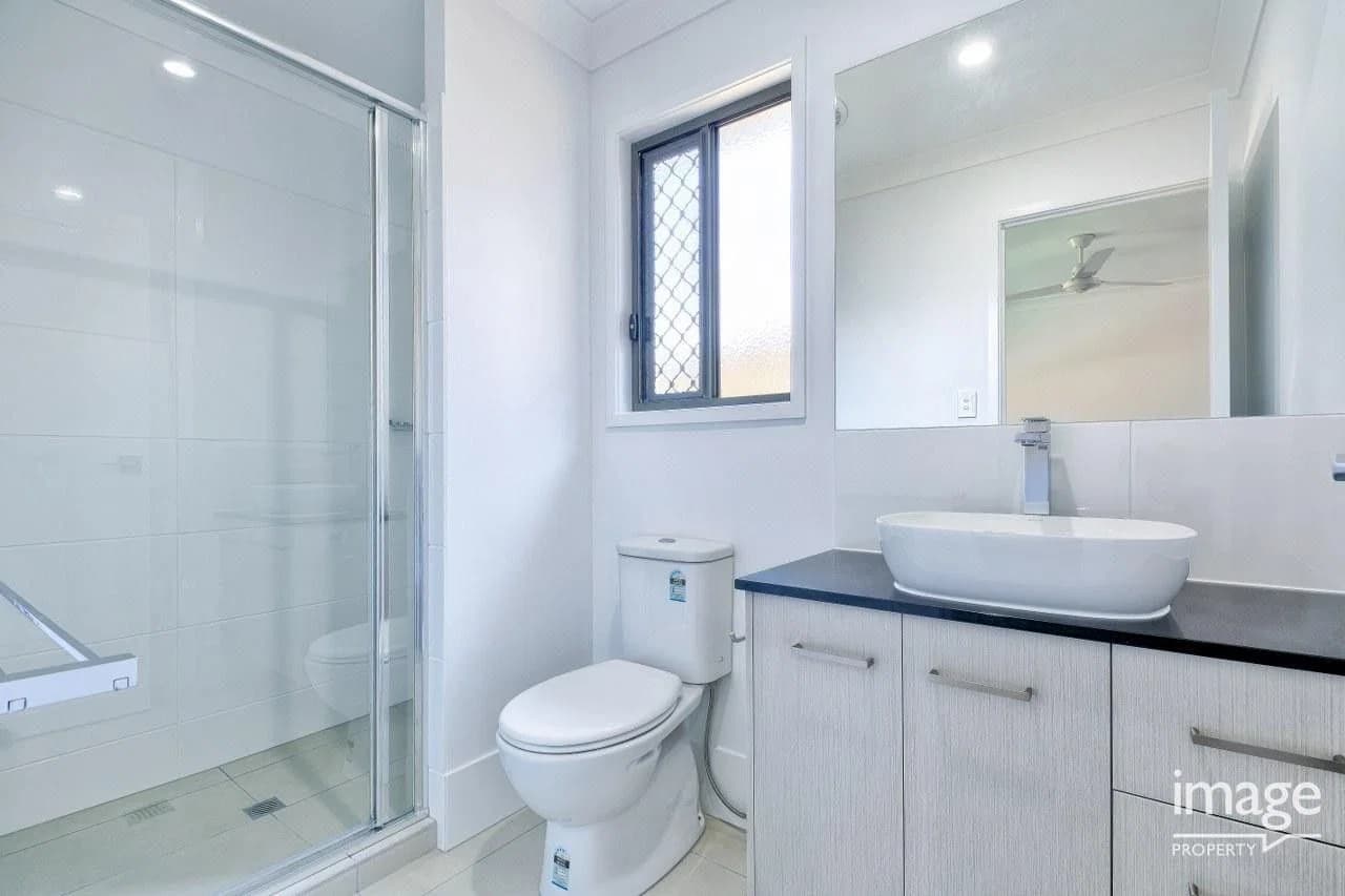 6 Santiago Crescent, Spring Mountain, QLD, 4300, Spring Mountain - Thumbnail 7