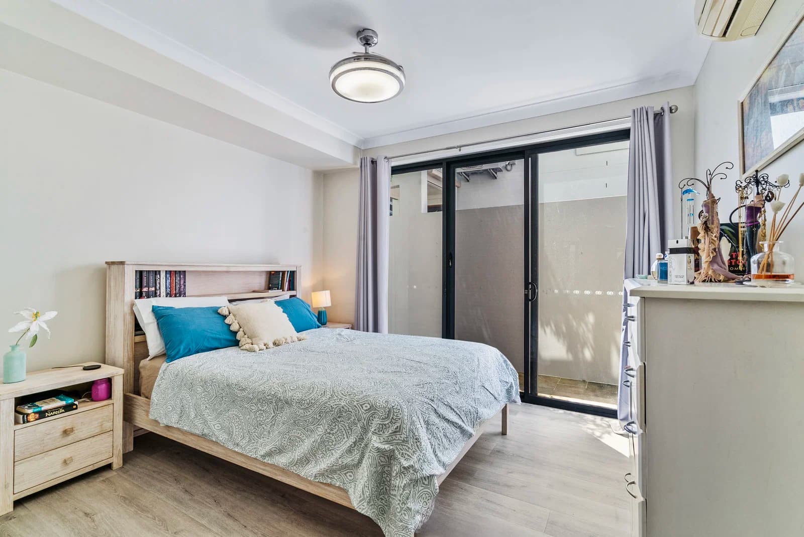 1051/1 The Cove Crescent, Carrara, QLD, 4211, Carrara - Thumbnail 8