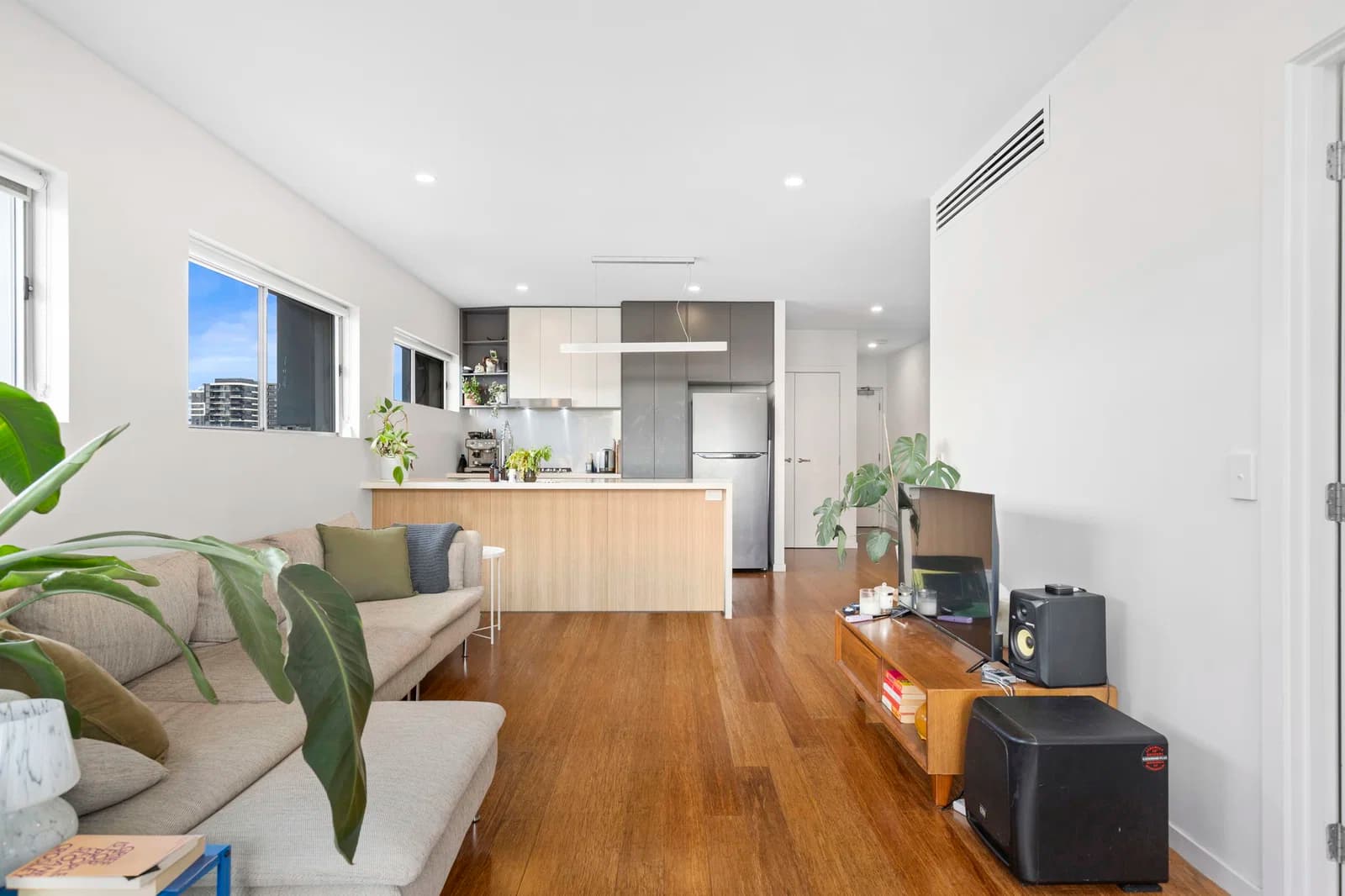 304/14 Brereton Street, South Brisbane, QLD, 4101, South Brisbane - Thumbnail 2