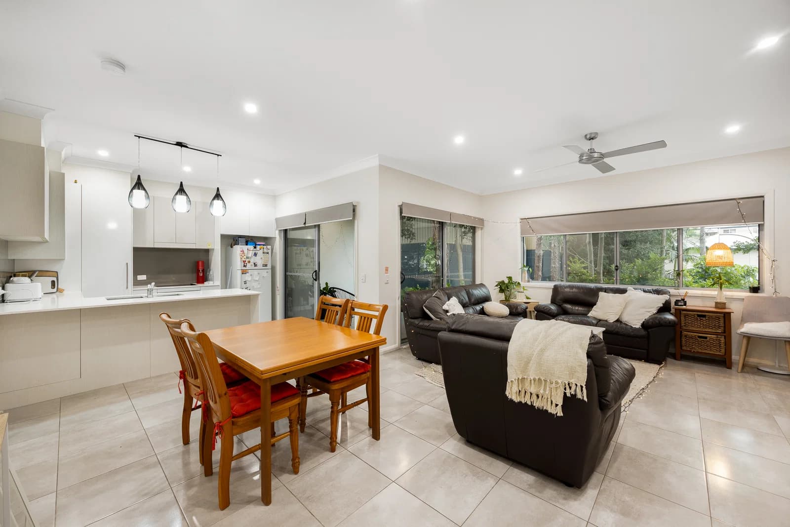 4/20 Houthem Street, Camp Hill, QLD, 4152, Camp Hill - Thumbnail 2