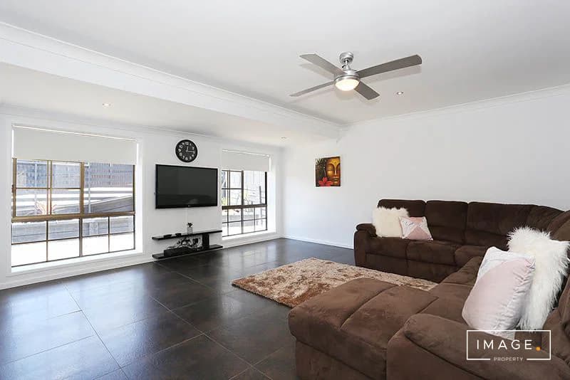 33 Burrel Street, Collingwood Park, QLD, 4301, Collingwood Park - Thumbnail 2
