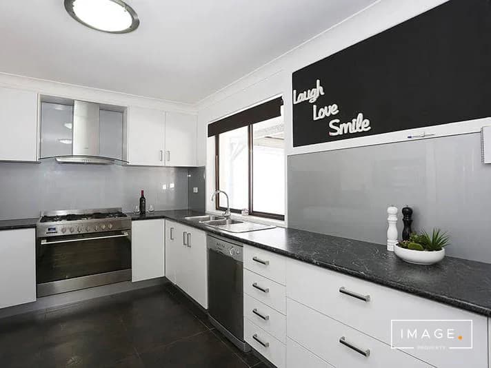 33 Burrel Street, Collingwood Park, QLD, 4301, Collingwood Park - Thumbnail 3