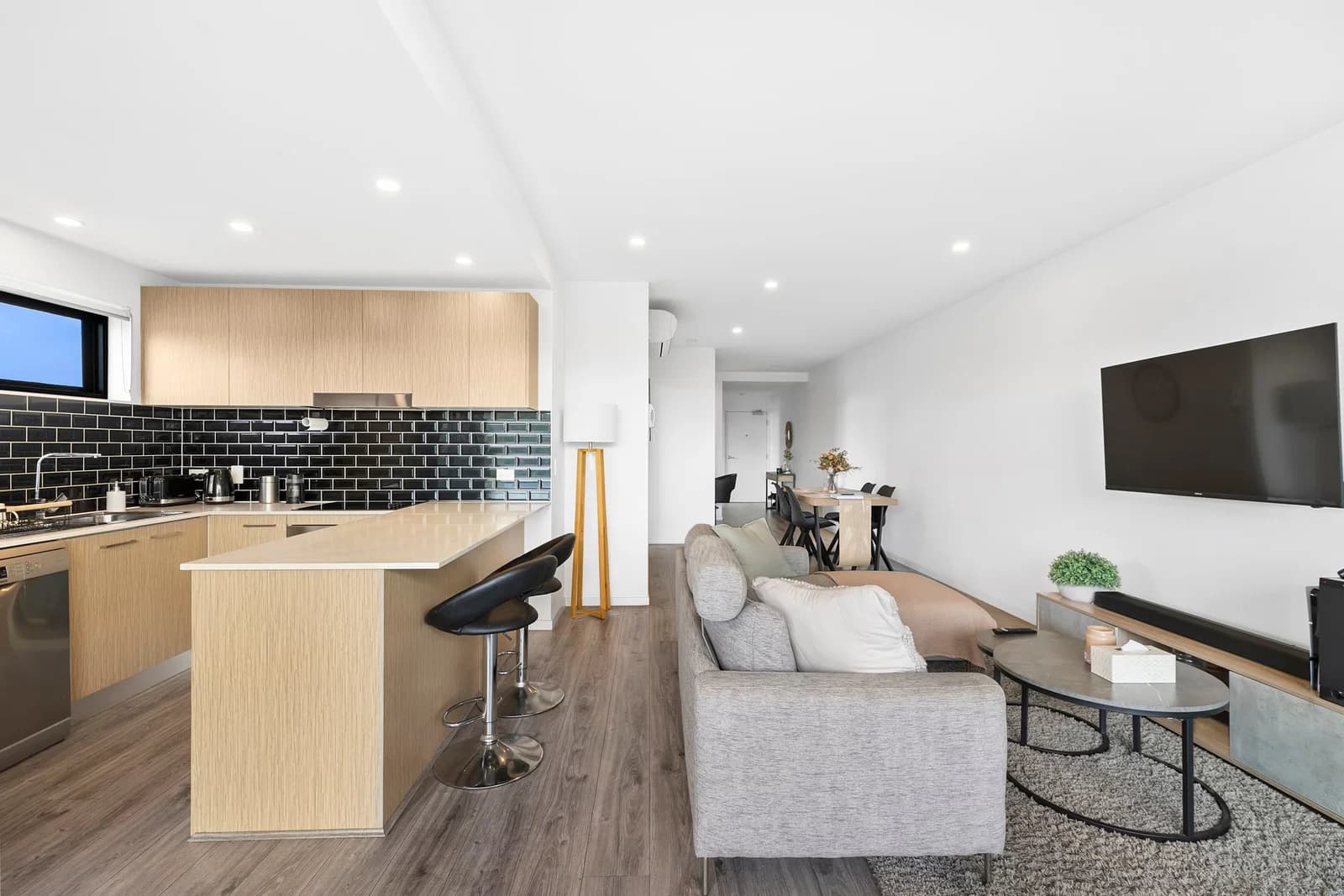 401/57 Ludwick Street, Cannon Hill, QLD, 4170, Cannon Hill - Image 1