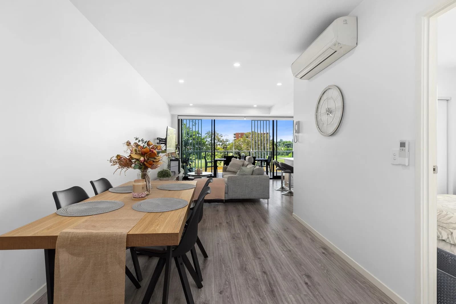 401/57 Ludwick Street, Cannon Hill, QLD, 4170, Cannon Hill - Thumbnail 2