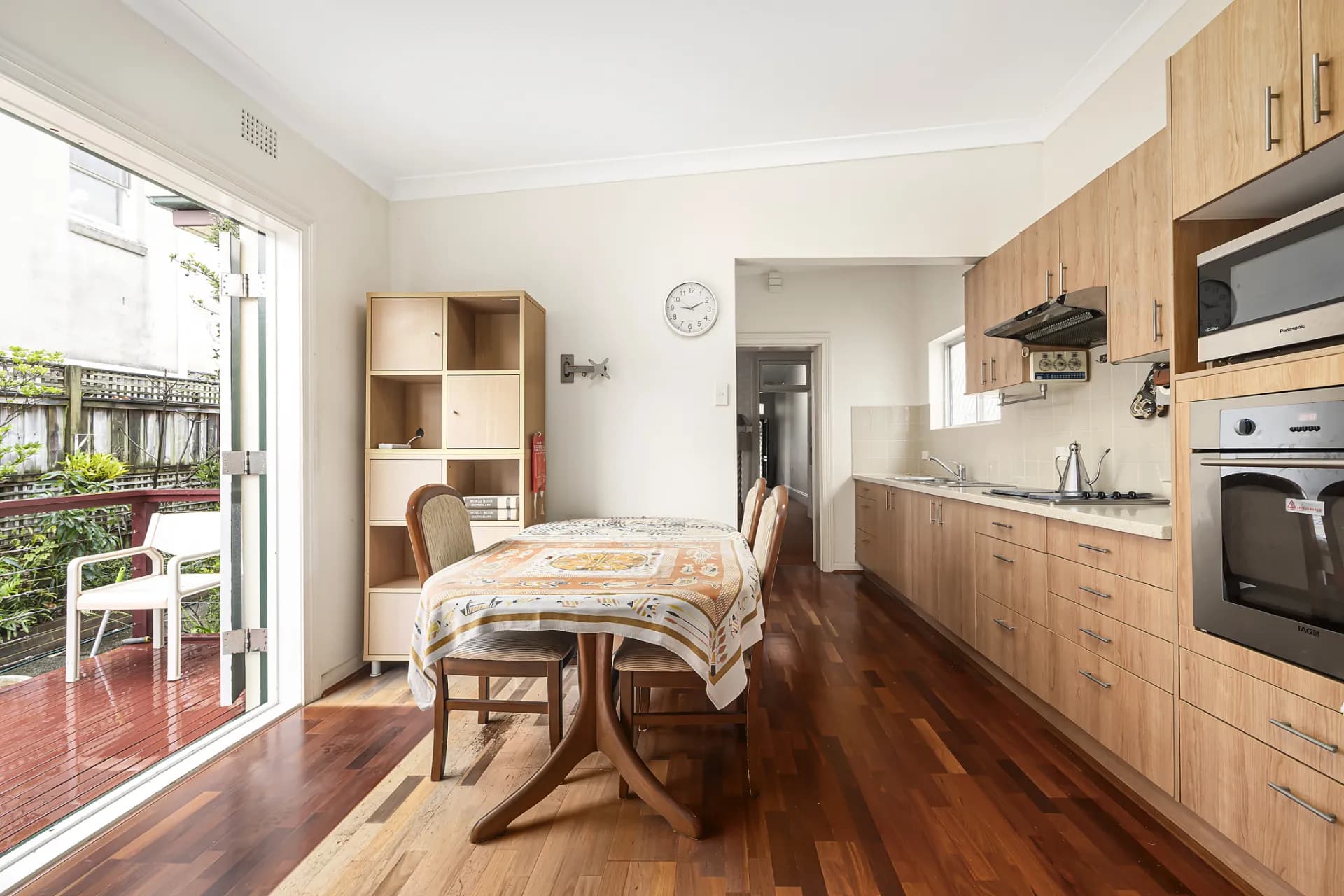 21 Edmund Street, Queens Park - Thumbnail 3
