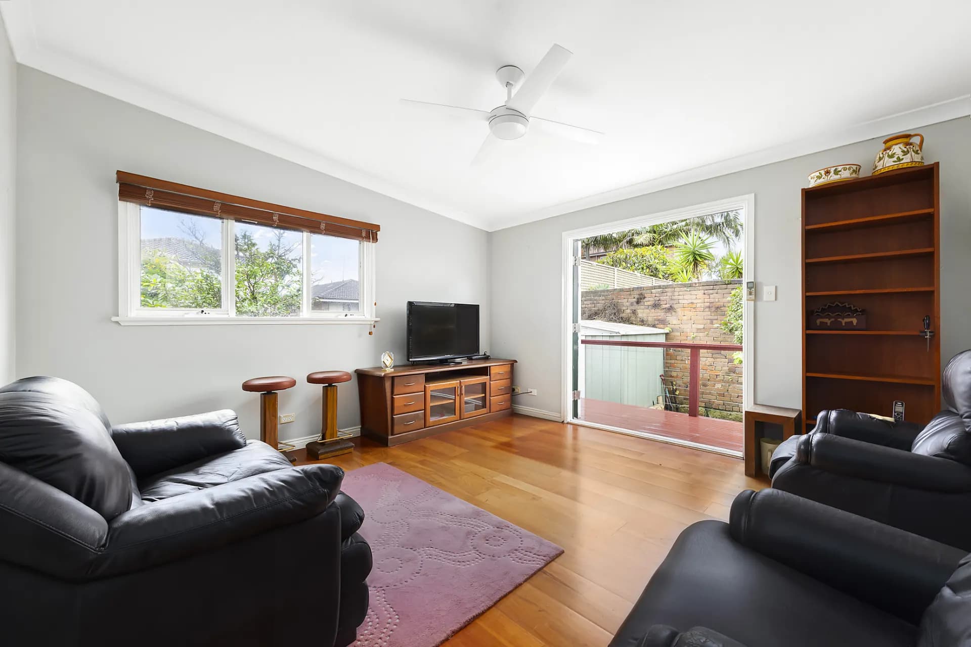 21 Edmund Street, Queens Park - Thumbnail 4
