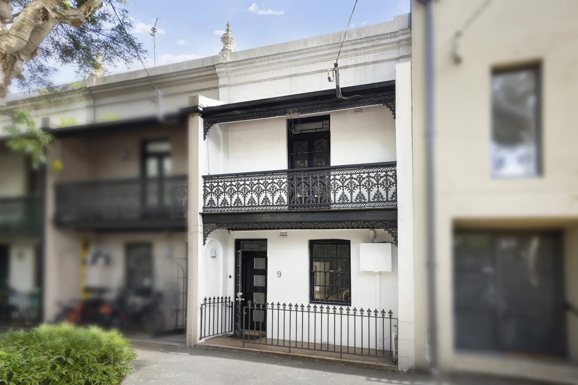 9 Kendall Street, Surry Hills - Image 1