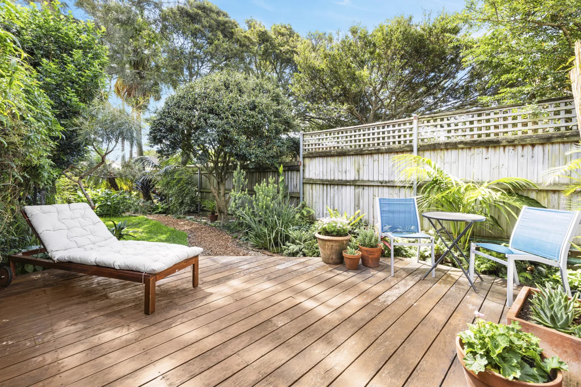121 Carrington Road, Queens Park - Image 1