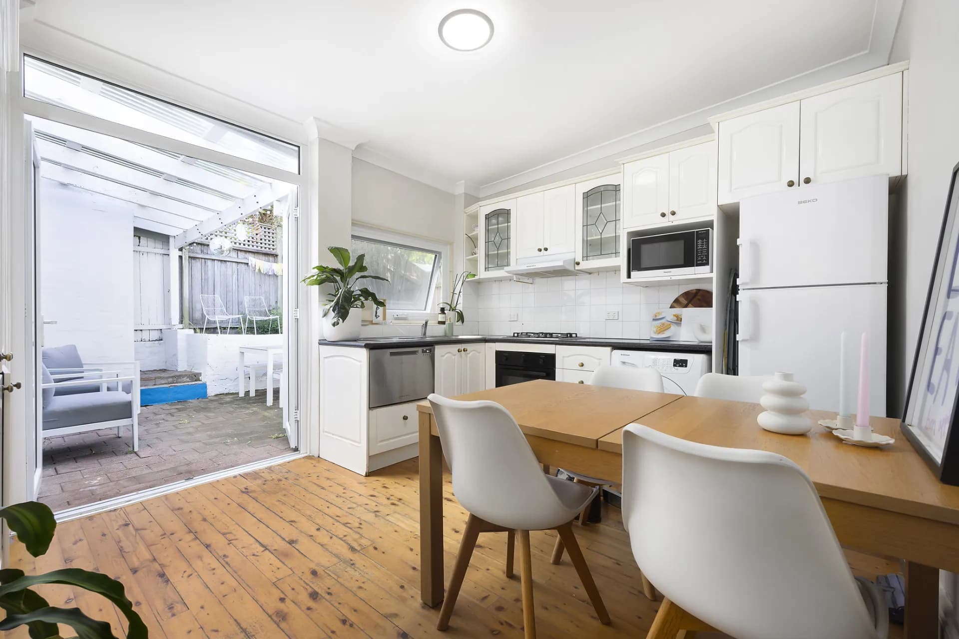 28 Mackenzie Street, Bondi Junction - Thumbnail 2