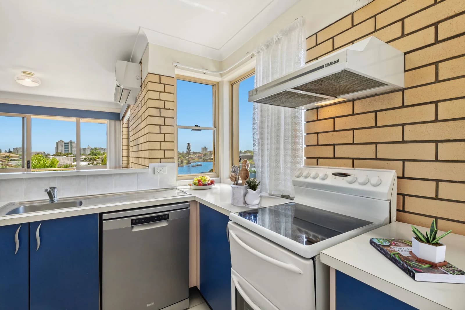 6/11 Quondong Street, Mooloolaba, QLD, 4557, Mooloolaba - Thumbnail 6