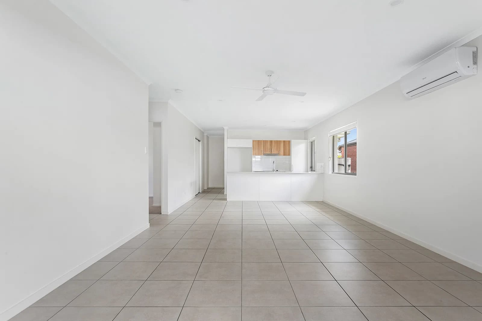 8 Amber Circuit, Ripley, QLD, 4306, Ripley - Thumbnail 3