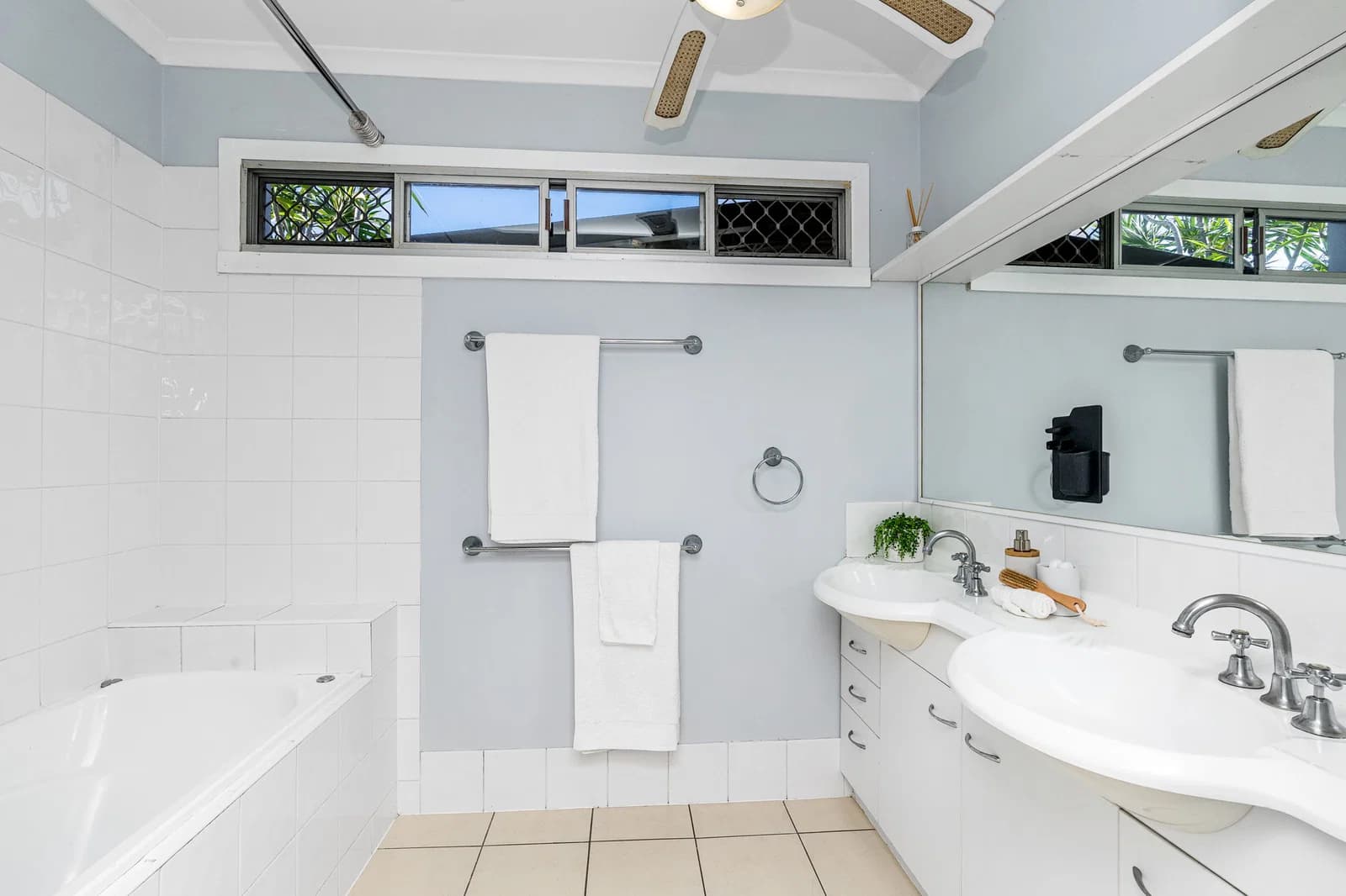 32 Sarawak Avenue, Palm Beach, QLD, 4221, Palm Beach - Thumbnail 4